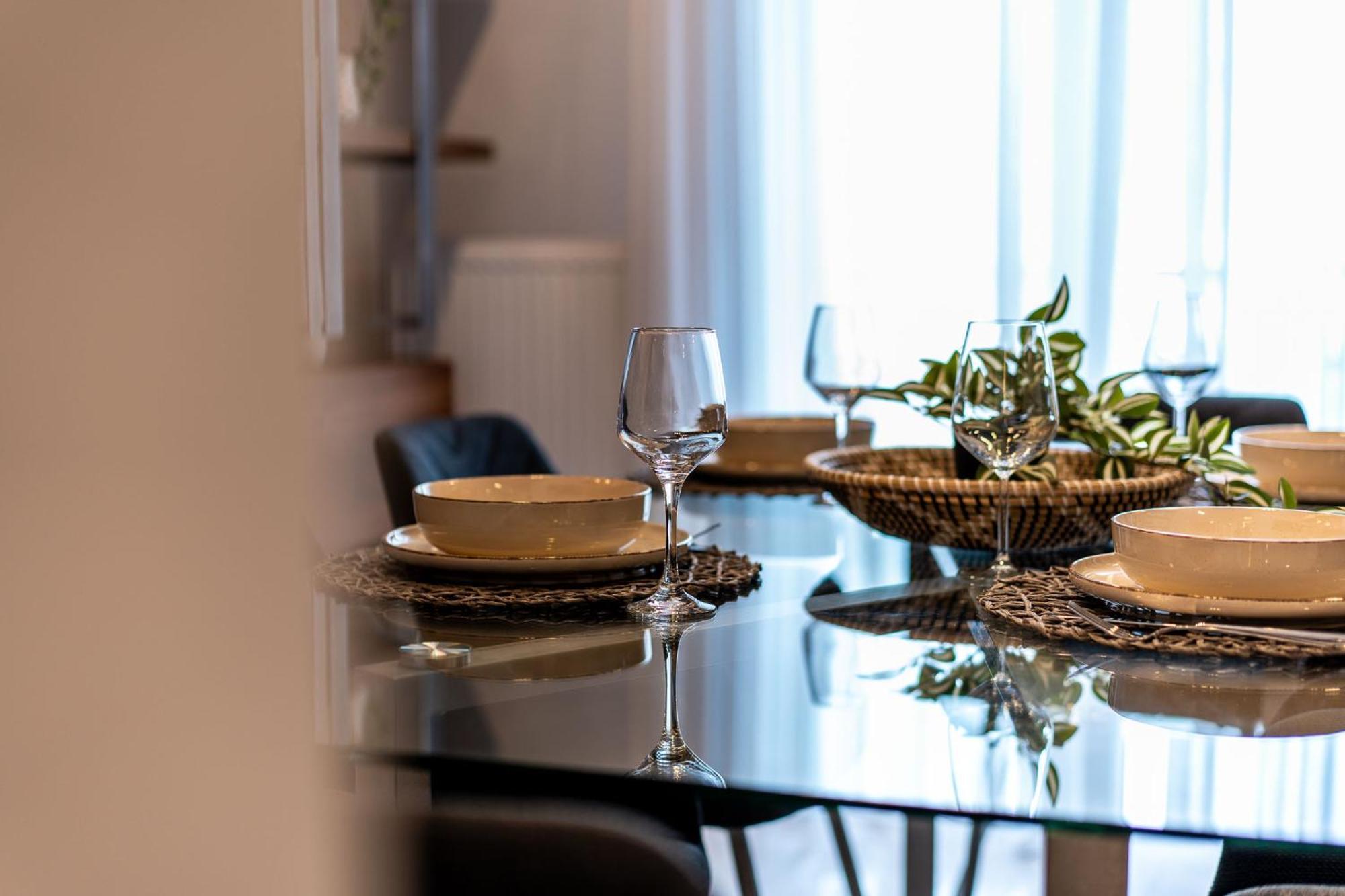 Urban Jungle Apartment Солун Екстериор снимка