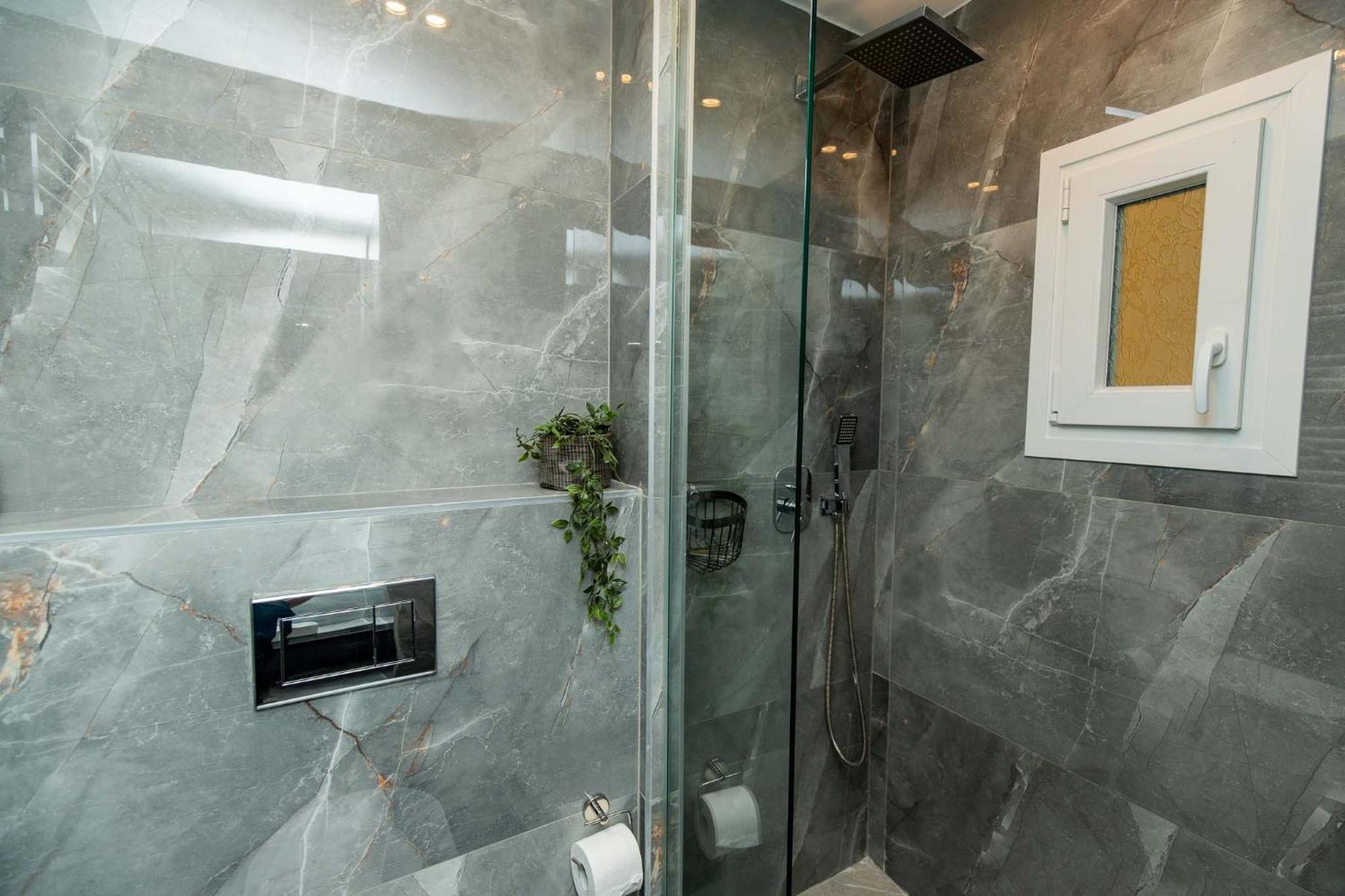 Urban Jungle Apartment Солун Екстериор снимка